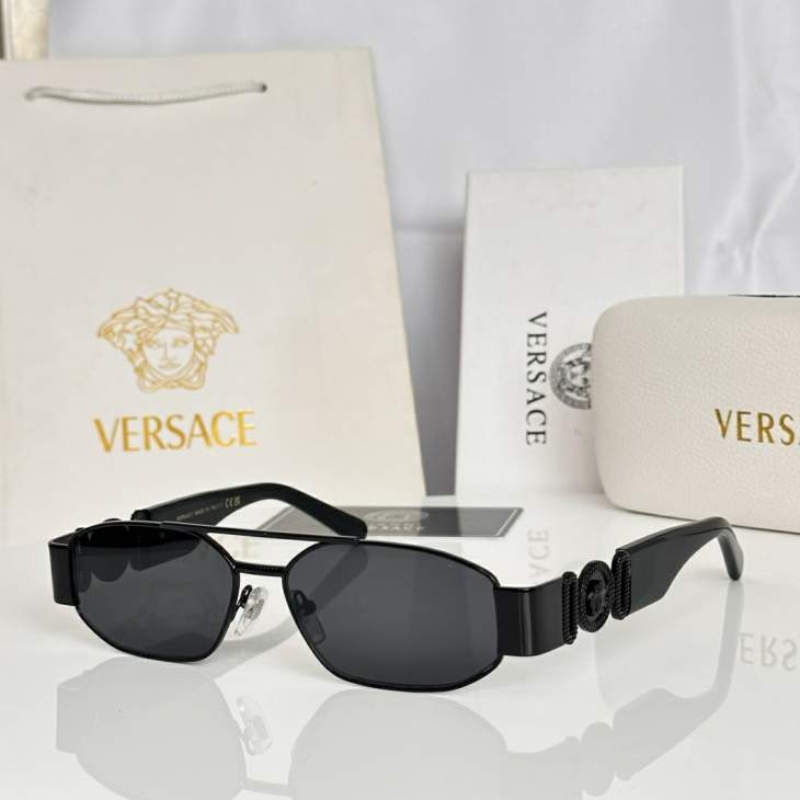 Picture of Versace Sunglasses _SKUfw79477548fw
